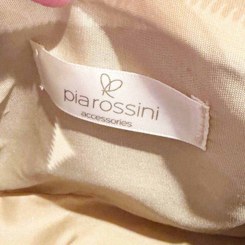Pia Rossini Soho Crossbody Bag - Picture 6 of 7